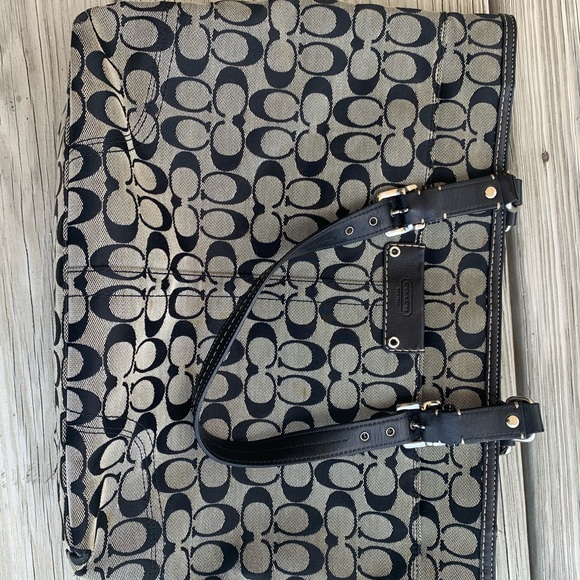 Coach Handbags - Coach Purse